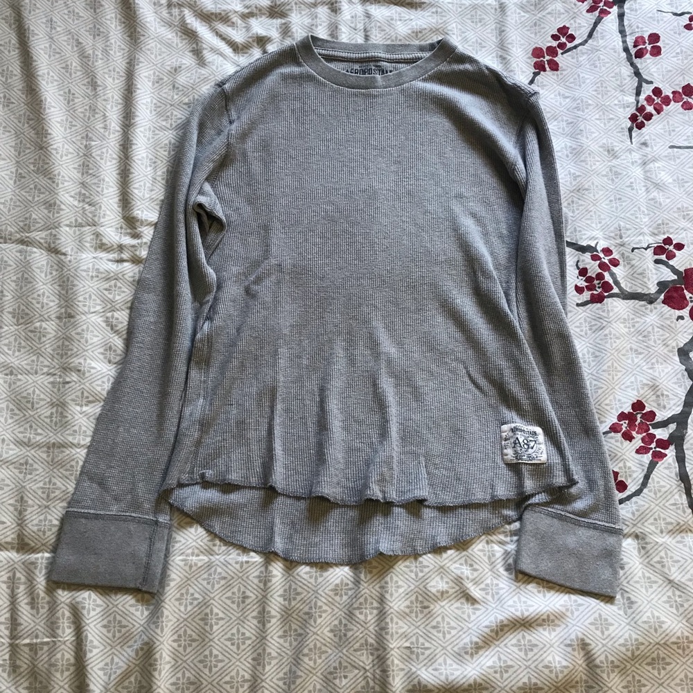 Men’s Gray Aeropostale Thermal Shirt
